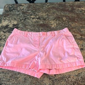 Women's Vineyard Vines shorts, pink, size 8, great condition